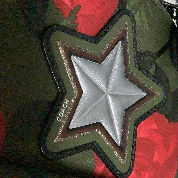 Coach camo rose Star mini backpack - Picture 7 of 10